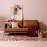 Pikkukuva: Copenhagen Scandic 3-istuttava sohva, Essenza 04 konjakki (sis. mustat metallijalat)