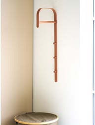 Pikkukuva: House Nordic naulakko, metalli, konjakki, 3x30x80 cm