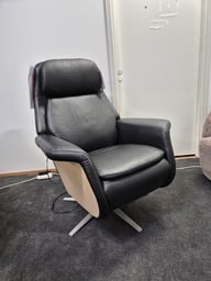 Stressless® Sam Nojatuoli musta, lämmitys ja hierontatoiminnolla