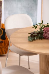 Rotondo & Saga ruokailuryhmä pyöreä 120 cm neljälle. Natural saarni pöytä / beige tuoli: Tyylikäs pyöreä ruokailuryhmä neljälle, jossa luonnollinen saarnipöytä ja beige tuoli. Täydellinen valinta moderniin ruokailutilaan!
