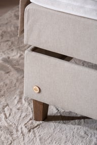Moon Lux moottorijenkkisänky 160x200 beige, petauspatjalla, päädyllä ja kännykkätaskuilla: Moottorisänky 160 cm, beige. Mukautuva mukavuus, täydellinen makuuhuoneeseen. Sisältää laadukkaan patjan ja kätevät taskujouset.