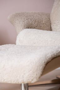 Pikkukuva: Astra Wood tuoli+rahi, vakiokoko. Oak Sanded, Star-jalka puu B2, alu kirkas Oak Sanded, Sheepskin Moonlight