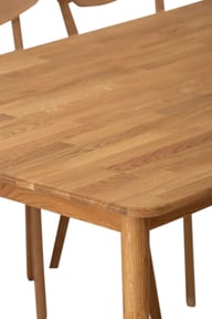 Ekholm & Ekholmen ruokailuryhmä 180x90 kuudelle, öljytty tammi: Tyylikäs ruokailuryhmä kuudelle, öljytyt tammi kalusteet. Sopii täydellisesti moderniin ruokailutilaan. Kestävä ja elegantti vaihtoehto.