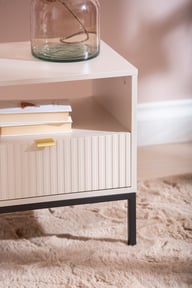 Pikkukuva: Caisa yöpöytä beige