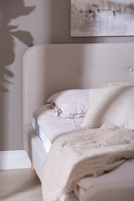 Hemma & Moon Silver verhoiltu sänky 160x200 beige