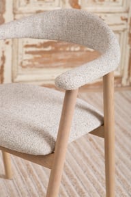 Pikkukuva: Nicola ruokatuoli, valkolakattu tammi / beige kangas