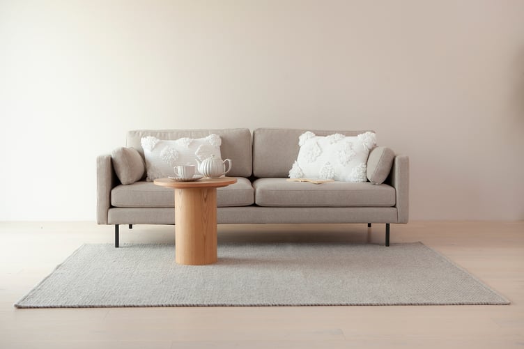 Copenhagen Nordic 3-istuttava sohva, Urban 01 beige / mustat jalat