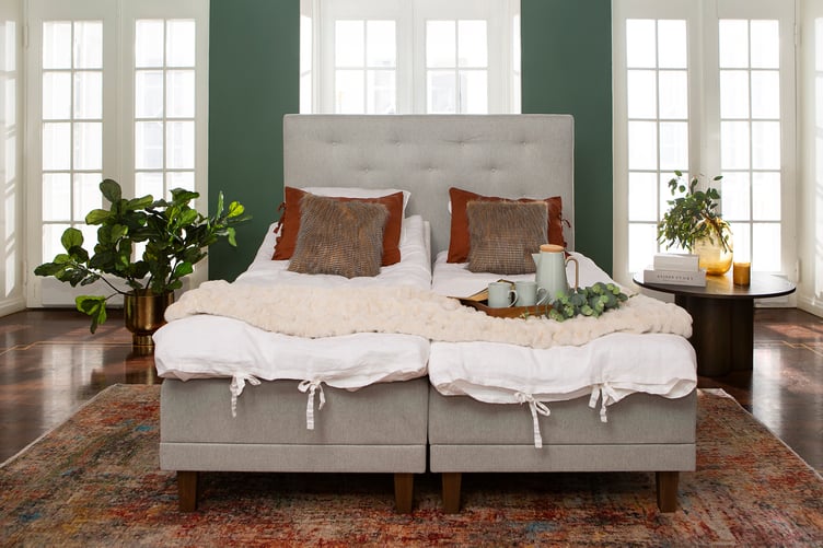Moon Bronze moottorisänky 180x200 + Moon Bronze petauspatja + Moon Silver pääty, vaaleanharmaa