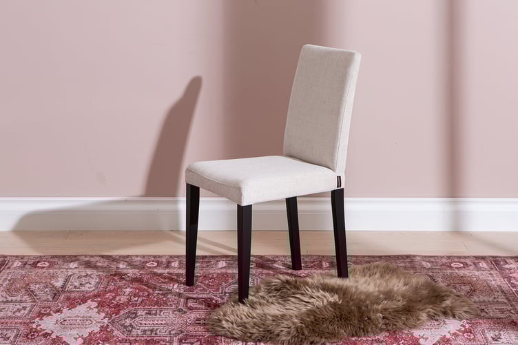 Mood ruokapöydän tuoli musta runko / Eternal 51 beige kangas