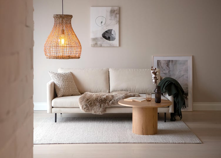 Copenhagen Scandic 3-istuttava sohva, Soro 21 beige / mustat jalat
