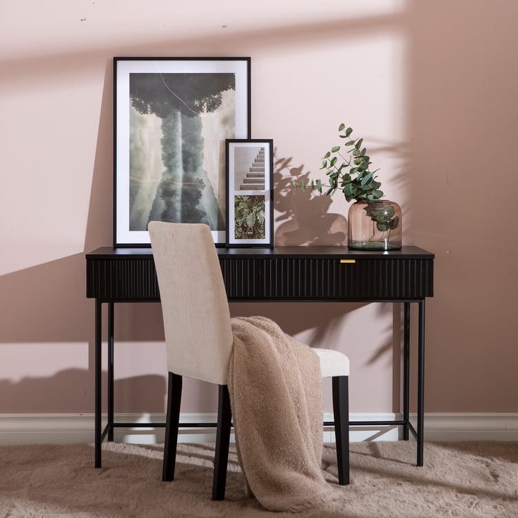 Caisa työpöytä 120x50cm musta