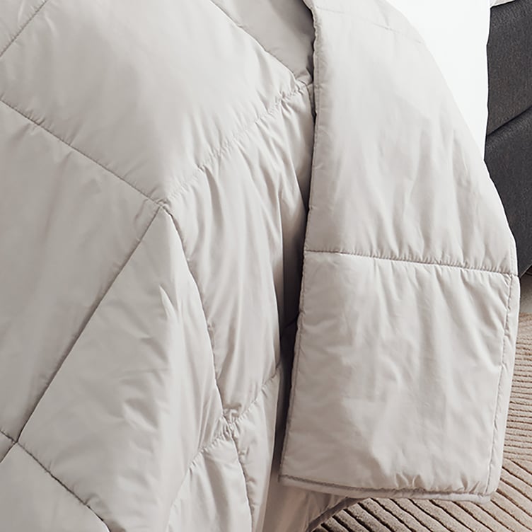 Familon päiväpeitto ultra harmaa/valk 260x260