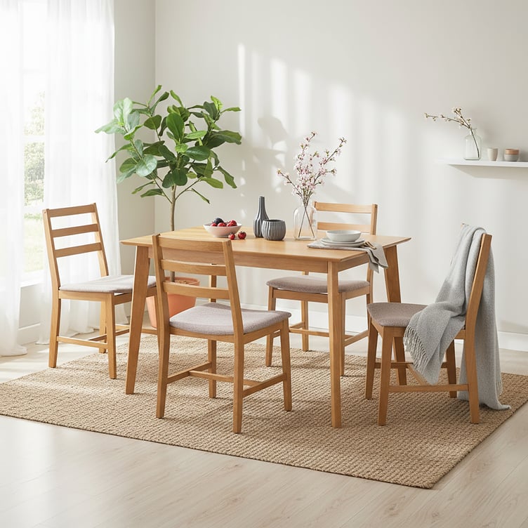 Julia ruokailuryhmä neljälle, natural