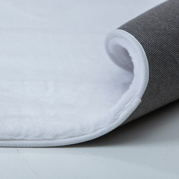 Pehmo matto 60x115 cm, valkoinen